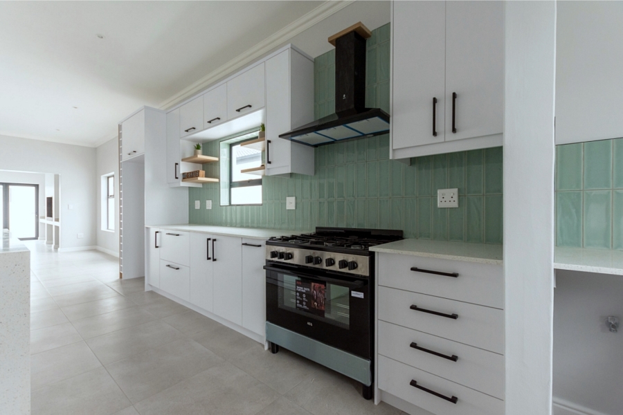 3 Bedroom Property for Sale in Sandy Point Western Cape
